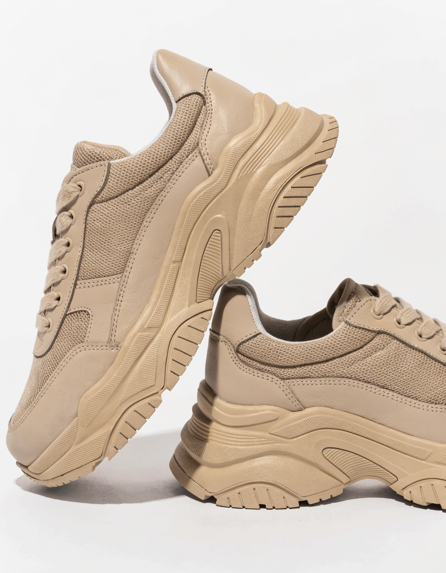 Baskets XTI plateforme femme en cuir beige avec lacets plats tendance