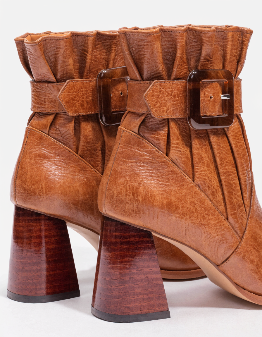 Bottines XTI femme en cuir synthétique marron avec boucle décorative